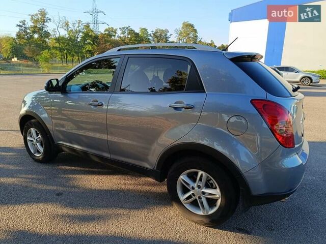 Сірий Cанг Йонг Korando, об'ємом двигуна 2 л та пробігом 72 тис. км за 8800 $, фото 6 на Automoto.ua