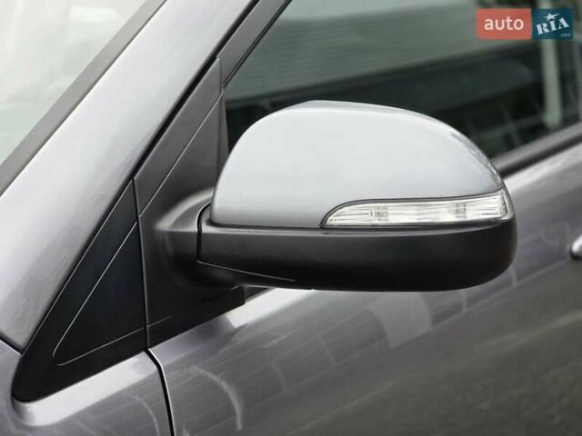 Серый Cанг Йонг Корандо, объемом двигателя 2 л и пробегом 99 тыс. км за 9500 $, фото 25 на Automoto.ua