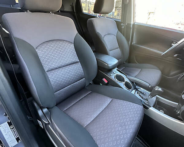 Серый Cанг Йонг Корандо, объемом двигателя 2 л и пробегом 147 тыс. км за 8350 $, фото 11 на Automoto.ua