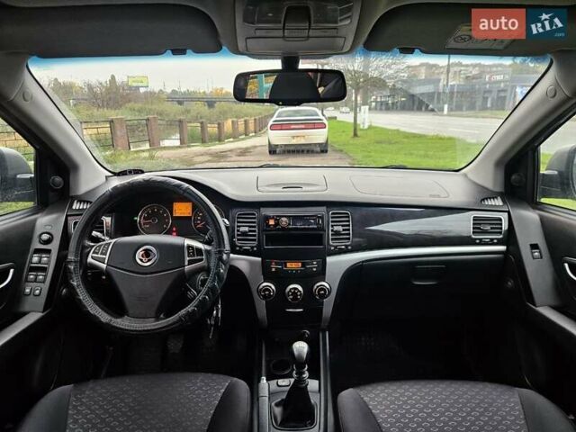 Сірий Cанг Йонг Korando, об'ємом двигуна 2 л та пробігом 168 тис. км за 7900 $, фото 7 на Automoto.ua