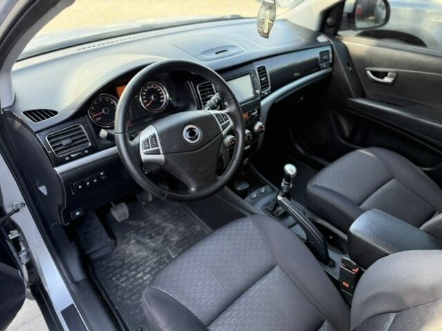 Cанг Йонг Korando 2013 у Дніпро (Дніпропетровську) на Automoto.ua Сірий Cанг Йонг Korando, об'ємом двигуна 2 л та пробігом 77 тис. км за 8999 $, фото 8 на Automoto.ua