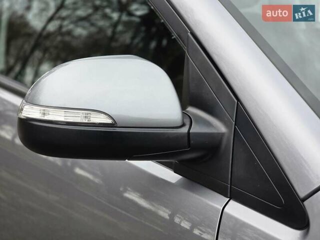 Серый Cанг Йонг Корандо, объемом двигателя 2 л и пробегом 99 тыс. км за 9500 $, фото 24 на Automoto.ua