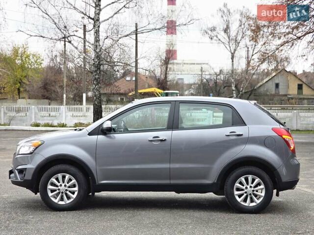 Серый Cанг Йонг Корандо, объемом двигателя 2 л и пробегом 99 тыс. км за 9500 $, фото 3 на Automoto.ua