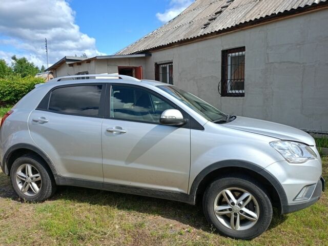 Сірий Cанг Йонг Korando, об'ємом двигуна 2 л та пробігом 106 тис. км за 10000 $, фото 2 на Automoto.ua