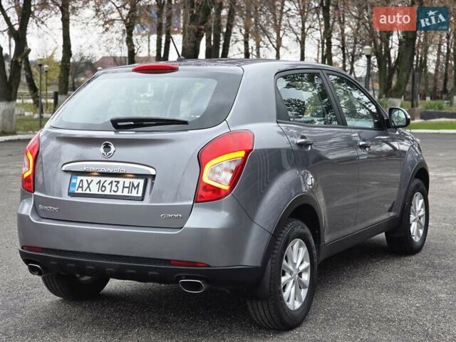 Серый Cанг Йонг Корандо, объемом двигателя 2 л и пробегом 99 тыс. км за 9500 $, фото 6 на Automoto.ua