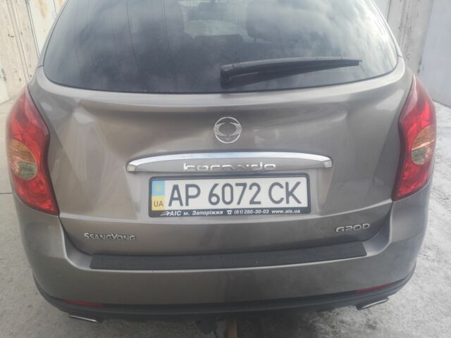 Сірий Cанг Йонг Korando, об'ємом двигуна 2 л та пробігом 161 тис. км за 8350 $, фото 6 на Automoto.ua