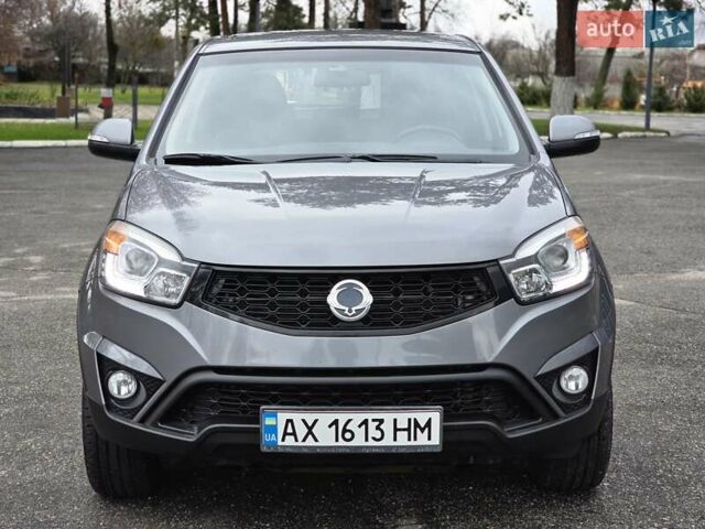 Серый Cанг Йонг Корандо, объемом двигателя 2 л и пробегом 99 тыс. км за 9500 $, фото 1 на Automoto.ua