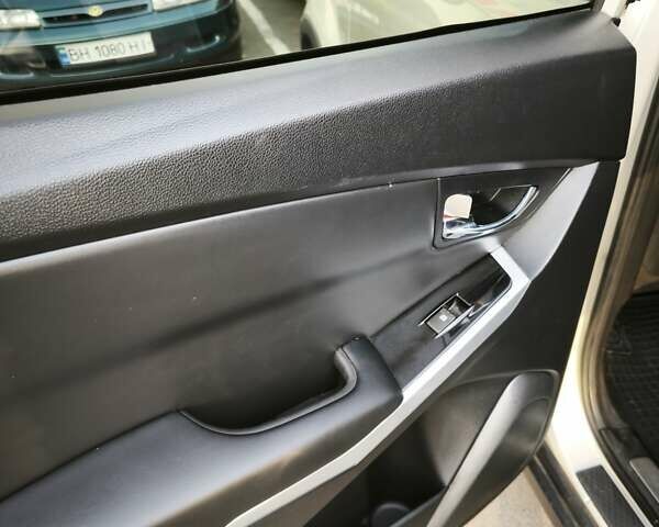 Серый Cанг Йонг Корандо, объемом двигателя 2 л и пробегом 149 тыс. км за 9300 $, фото 20 на Automoto.ua