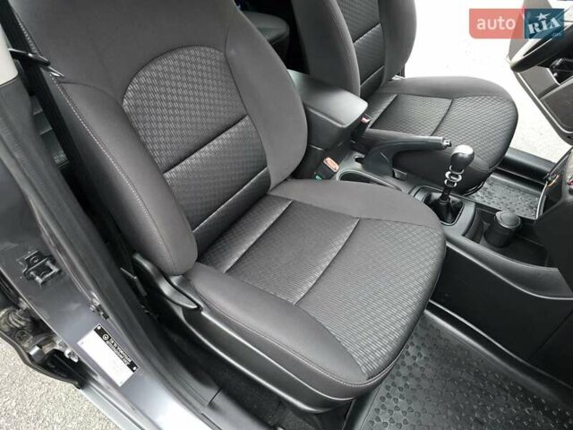 Серый Cанг Йонг Корандо, объемом двигателя 2 л и пробегом 99 тыс. км за 9500 $, фото 33 на Automoto.ua