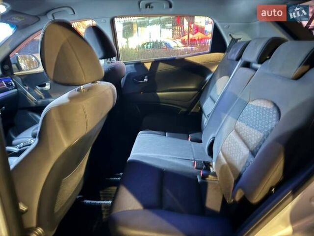 Серый Cанг Йонг Корандо, объемом двигателя 2 л и пробегом 152 тыс. км за 10990 $, фото 9 на Automoto.ua