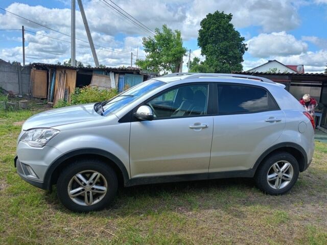 Сірий Cанг Йонг Korando, об'ємом двигуна 2 л та пробігом 106 тис. км за 10000 $, фото 1 на Automoto.ua
