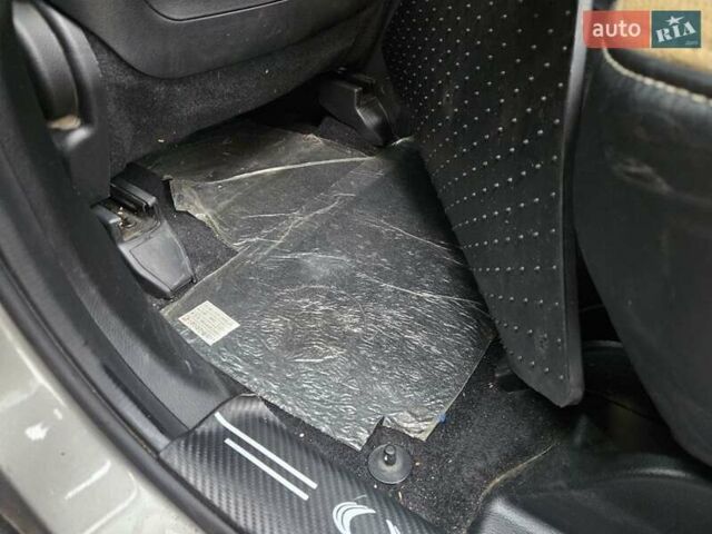 Сірий Cанг Йонг Korando, об'ємом двигуна 2 л та пробігом 168 тис. км за 7900 $, фото 9 на Automoto.ua