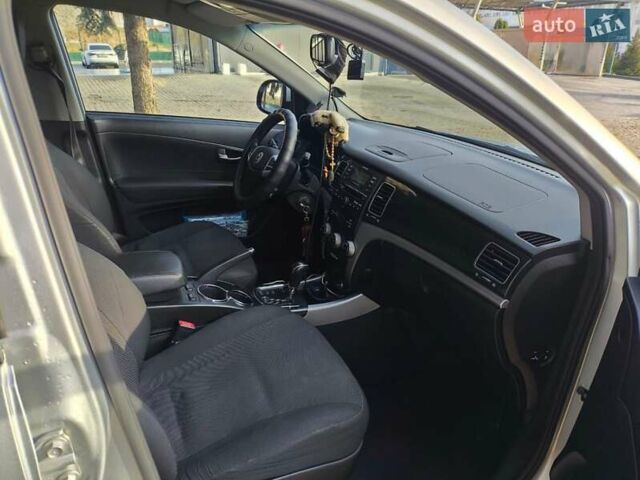 Серый Cанг Йонг Корандо, объемом двигателя 2 л и пробегом 143 тыс. км за 8900 $, фото 8 на Automoto.ua