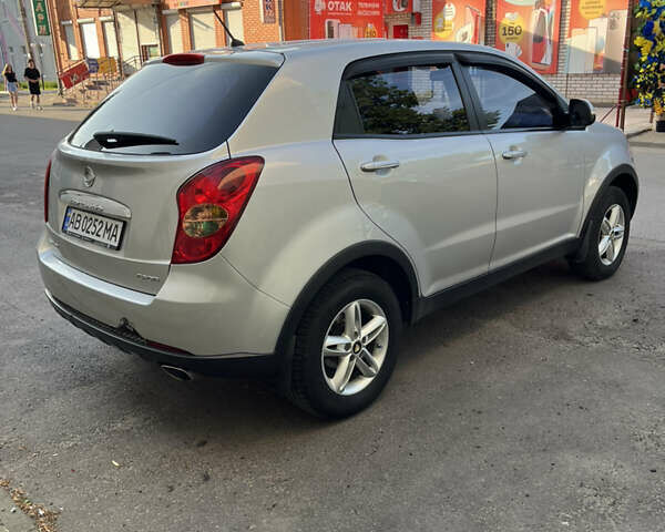 Сірий Cанг Йонг Korando, об'ємом двигуна 2 л та пробігом 150 тис. км за 9300 $, фото 6 на Automoto.ua