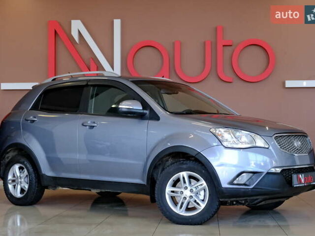 Сірий Cанг Йонг Korando, об'ємом двигуна 2 л та пробігом 161 тис. км за 6900 $, фото 10 на Automoto.ua