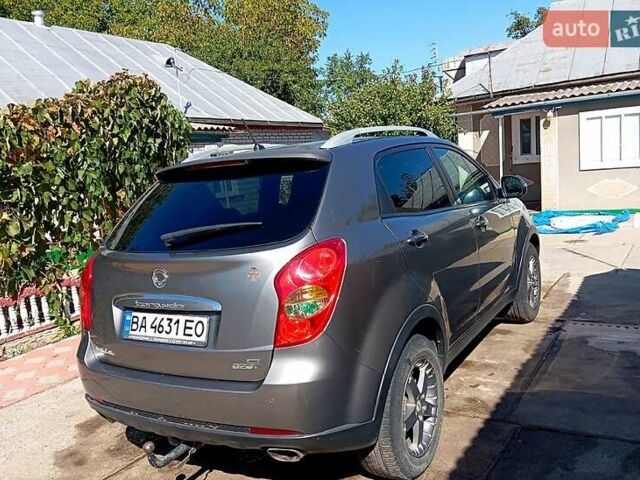 Сірий Cанг Йонг Korando, об'ємом двигуна 2 л та пробігом 200 тис. км за 9500 $, фото 4 на Automoto.ua