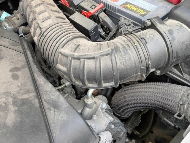 Серый Cанг Йонг Корандо, объемом двигателя 2 л и пробегом 58 тыс. км за 12500 $, фото 4 на Automoto.ua