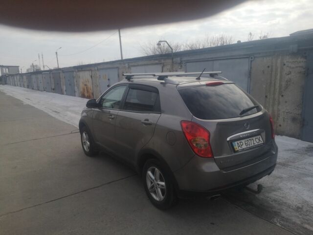 Сірий Cанг Йонг Korando, об'ємом двигуна 2 л та пробігом 161 тис. км за 8350 $, фото 4 на Automoto.ua