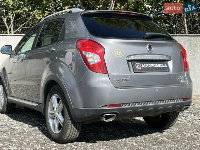 Сірий Cанг Йонг Korando, об'ємом двигуна 2 л та пробігом 194 тис. км за 10490 $, фото 6 на Automoto.ua