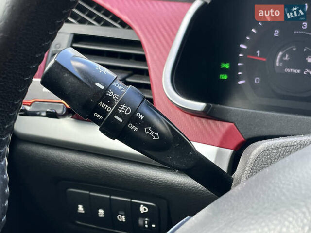 Сірий Cанг Йонг Korando, об'ємом двигуна 2 л та пробігом 194 тис. км за 10490 $, фото 16 на Automoto.ua