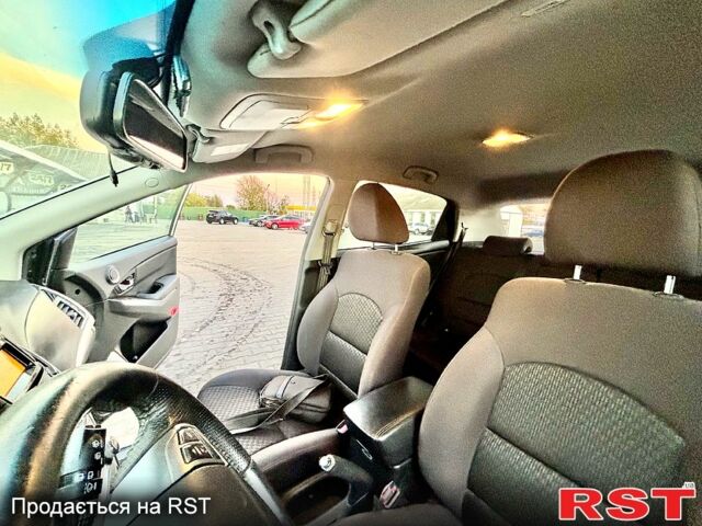 Сірий Cанг Йонг Korando, об'ємом двигуна 2 л та пробігом 130 тис. км за 9999 $, фото 11 на Automoto.ua