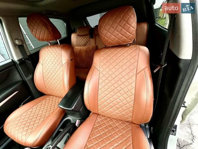 Серый Cанг Йонг Корандо, объемом двигателя 2 л и пробегом 160 тыс. км за 8900 $, фото 5 на Automoto.ua