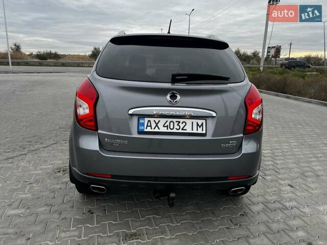 Серый Cанг Йонг Корандо, объемом двигателя 2 л и пробегом 181 тыс. км за 10200 $, фото 7 на Automoto.ua