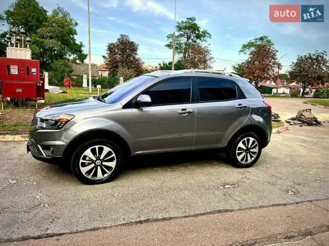 Серый Cанг Йонг Корандо, объемом двигателя 2 л и пробегом 80 тыс. км за 11999 $, фото 4 на Automoto.ua