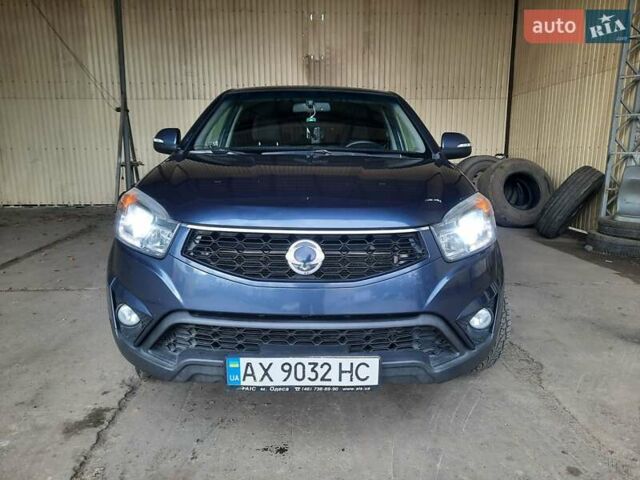 Серый Cанг Йонг Корандо, объемом двигателя 2 л и пробегом 204 тыс. км за 9500 $, фото 2 на Automoto.ua