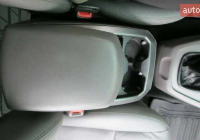 Серый Cанг Йонг Корандо, объемом двигателя 2.16 л и пробегом 254 тыс. км за 15000 $, фото 40 на Automoto.ua