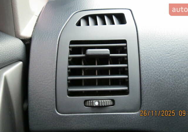 Серый Cанг Йонг Корандо, объемом двигателя 2.16 л и пробегом 254 тыс. км за 15000 $, фото 29 на Automoto.ua