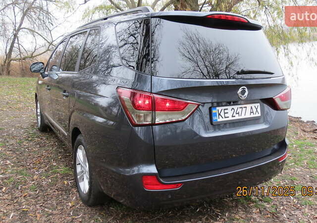 Серый Cанг Йонг Корандо, объемом двигателя 2.16 л и пробегом 254 тыс. км за 15000 $, фото 17 на Automoto.ua