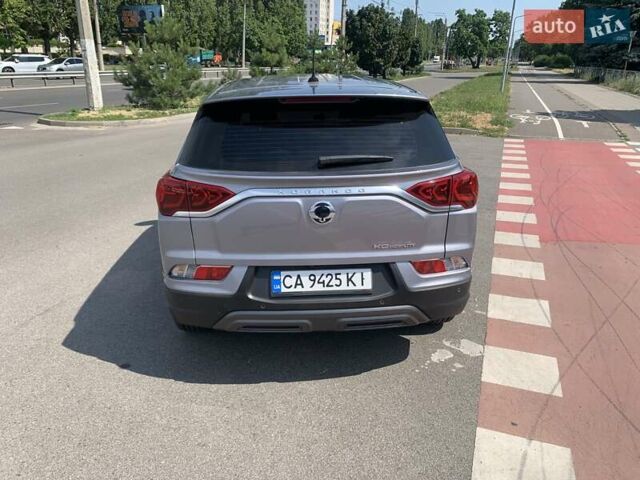 Сірий Cанг Йонг Korando, об'ємом двигуна 1.5 л та пробігом 5 тис. км за 19999 $, фото 5 на Automoto.ua