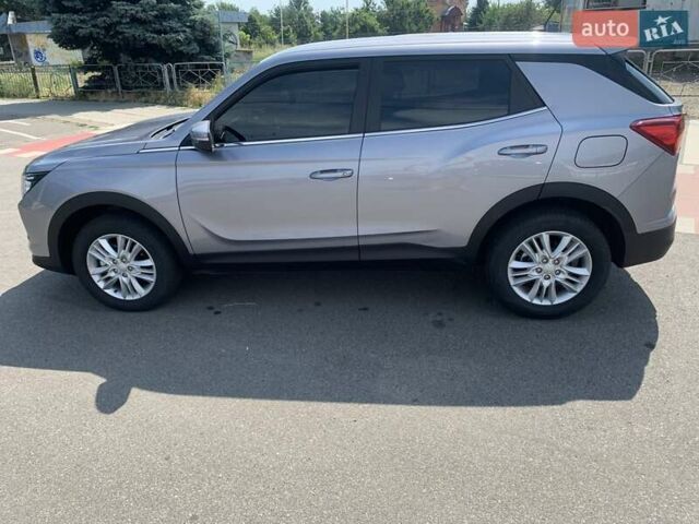 Сірий Cанг Йонг Korando, об'ємом двигуна 1.5 л та пробігом 5 тис. км за 19999 $, фото 3 на Automoto.ua
