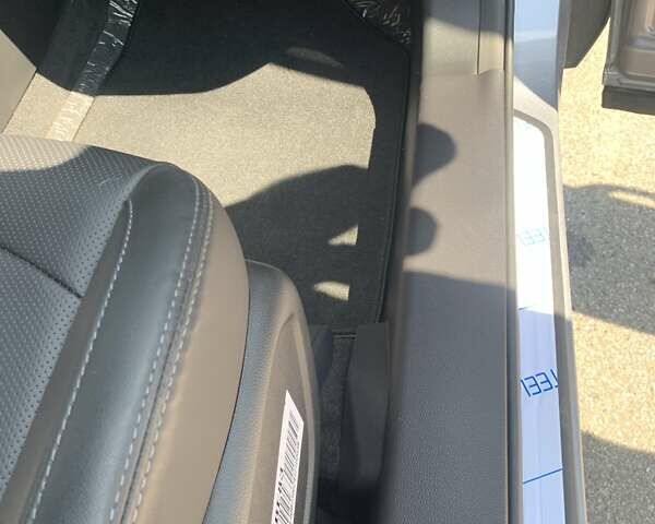 Сірий Cанг Йонг Korando, об'ємом двигуна 1.5 л та пробігом 5 тис. км за 19999 $, фото 10 на Automoto.ua