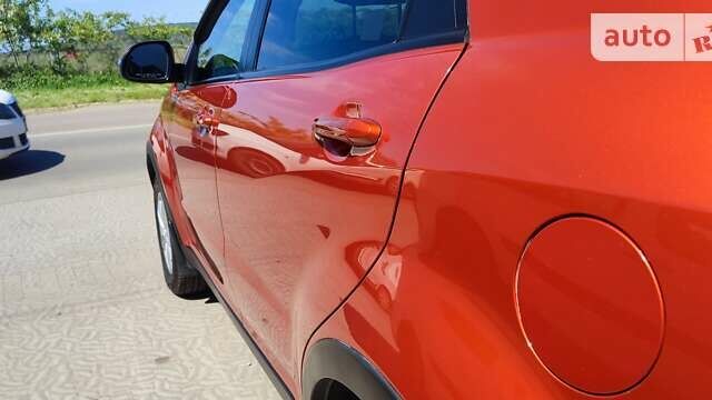Оранжевый Cанг Йонг Корандо, объемом двигателя 2 л и пробегом 124 тыс. км за 10990 $, фото 8 на Automoto.ua