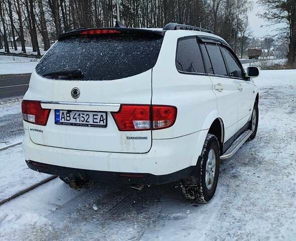 Білий Cанг Йонг Kyron, об'ємом двигуна 2 л та пробігом 159 тис. км за 7850 $, фото 3 на Automoto.ua