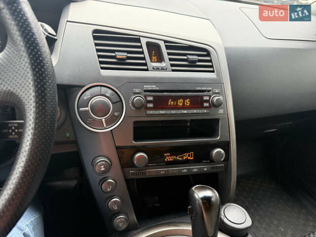 Белый Cанг Йонг Кирон, объемом двигателя 2 л и пробегом 190 тыс. км за 8800 $, фото 2 на Automoto.ua