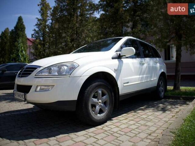 Белый Cанг Йонг Кирон, объемом двигателя 2 л и пробегом 168 тыс. км за 8999 $, фото 5 на Automoto.ua