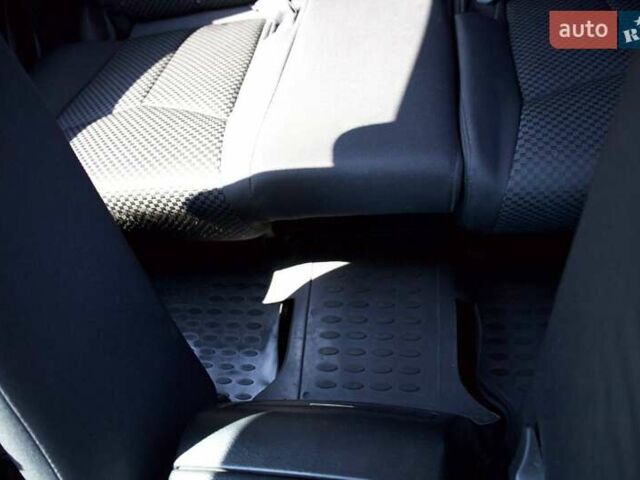 Белый Cанг Йонг Кирон, объемом двигателя 2 л и пробегом 168 тыс. км за 8999 $, фото 11 на Automoto.ua