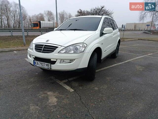 Белый Cанг Йонг Кирон, объемом двигателя 2 л и пробегом 150 тыс. км за 8000 $, фото 27 на Automoto.ua