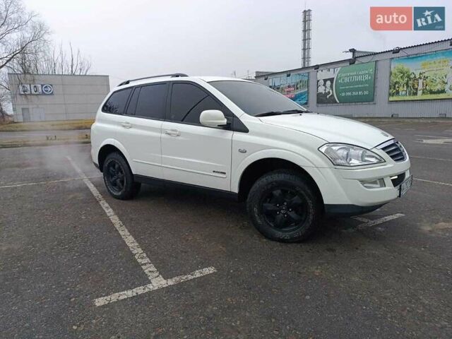 Белый Cанг Йонг Кирон, объемом двигателя 2 л и пробегом 150 тыс. км за 8000 $, фото 24 на Automoto.ua