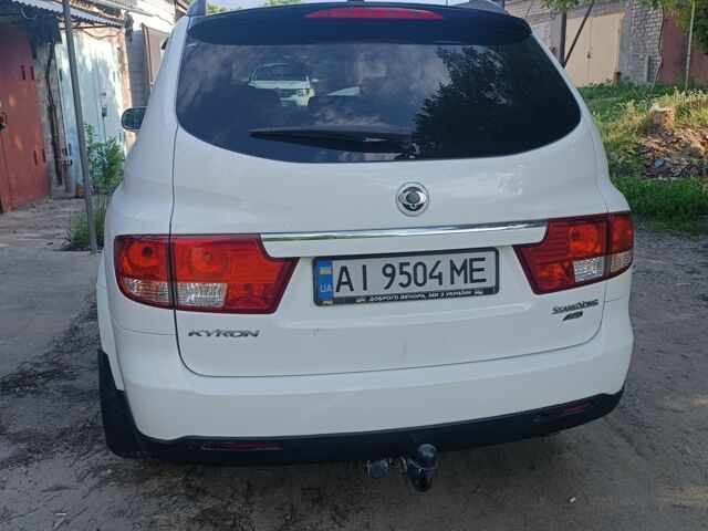 Белый Cанг Йонг Кирон, объемом двигателя 2 л и пробегом 250 тыс. км за 8500 $, фото 8 на Automoto.ua