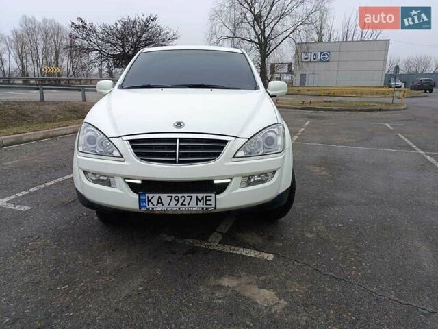 Белый Cанг Йонг Кирон, объемом двигателя 2 л и пробегом 150 тыс. км за 8000 $, фото 14 на Automoto.ua