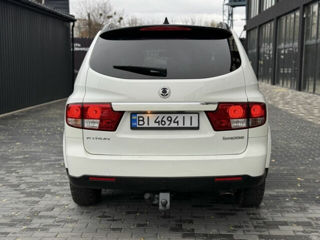 Cанг Йонг Kyron 2014 у Києві на Automoto.ua Білий Cанг Йонг Kyron, об'ємом двигуна 2 л та пробігом 180 тис. км за 9500 $, фото 5 на Automoto.ua
