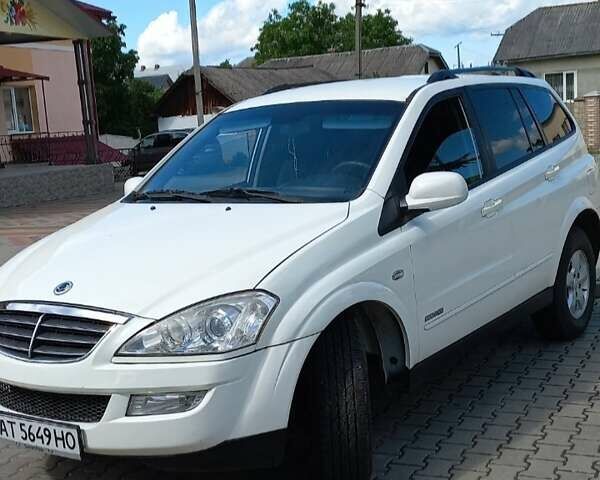 Белый Cанг Йонг Кирон, объемом двигателя 2 л и пробегом 155 тыс. км за 6600 $, фото 10 на Automoto.ua