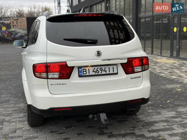 Белый Cанг Йонг Кирон, объемом двигателя 2 л и пробегом 180 тыс. км за 9500 $, фото 7 на Automoto.ua