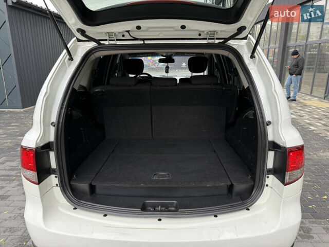 Белый Cанг Йонг Кирон, объемом двигателя 2 л и пробегом 180 тыс. км за 9500 $, фото 25 на Automoto.ua