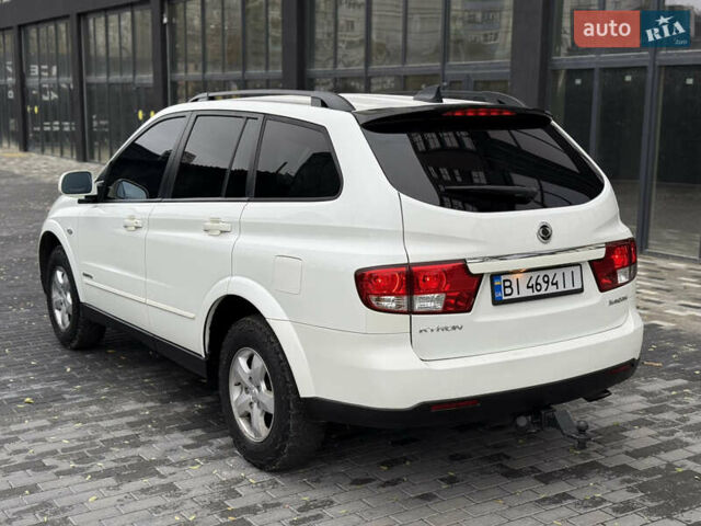 Белый Cанг Йонг Кирон, объемом двигателя 2 л и пробегом 180 тыс. км за 9500 $, фото 6 на Automoto.ua