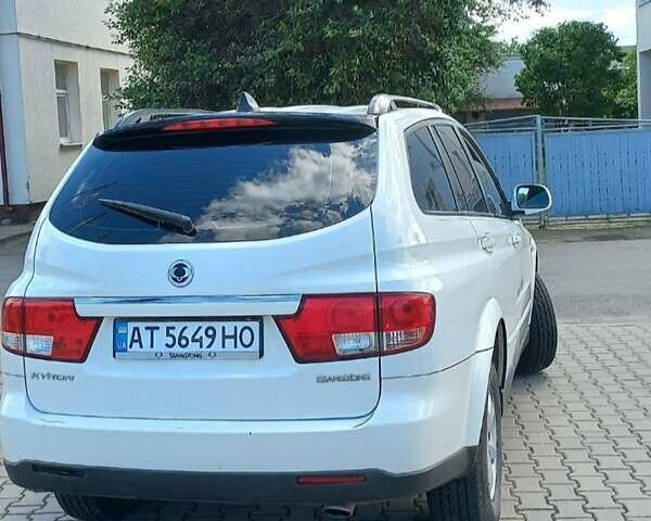 Белый Cанг Йонг Кирон, объемом двигателя 2 л и пробегом 155 тыс. км за 6600 $, фото 6 на Automoto.ua